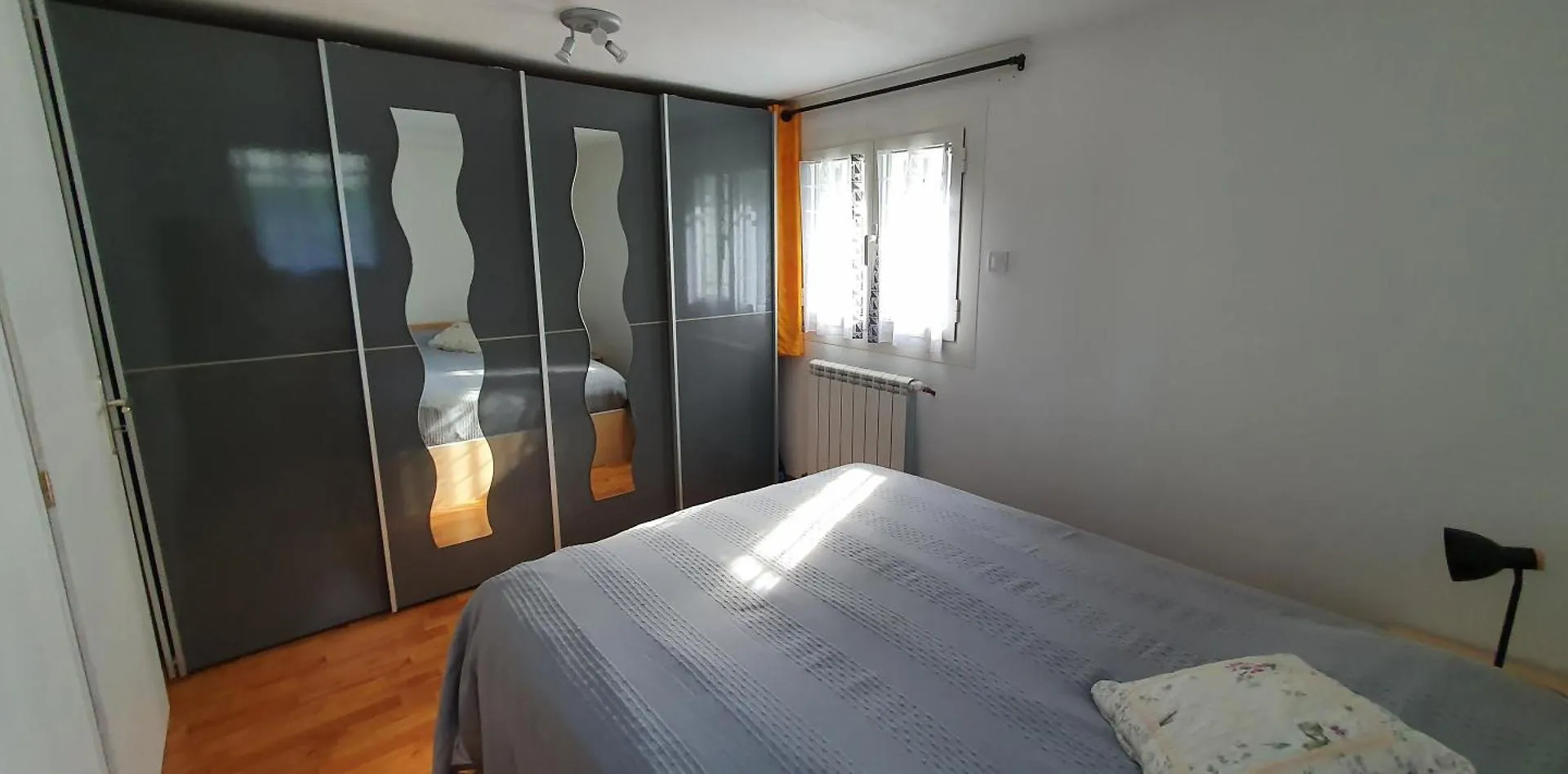 Ferienwohnung Superbe T2 Avec Jardin, Piscine-Enfant Et Parking Arles Apartment