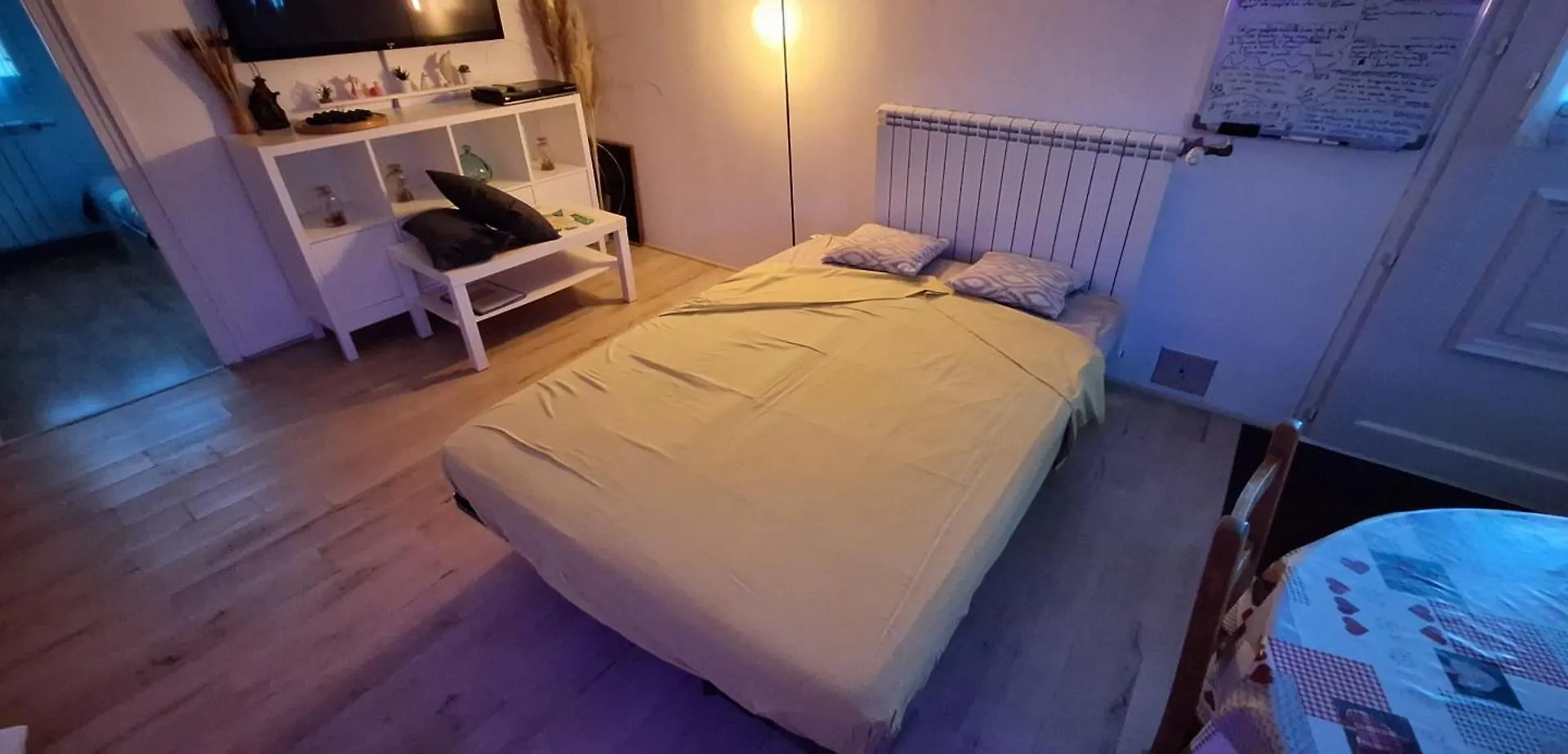Apartment Ferienwohnung Superbe T2 Avec Jardin, Piscine-Enfant Et Parking Arles